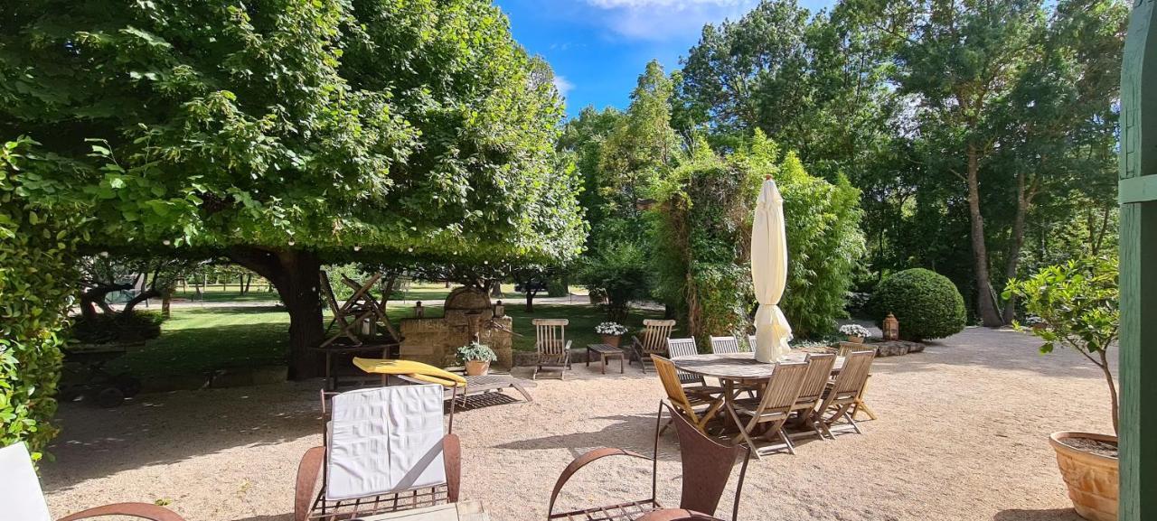 Le Mas De Trevouse Saint-Saturnin-les-Avignon Exterior photo