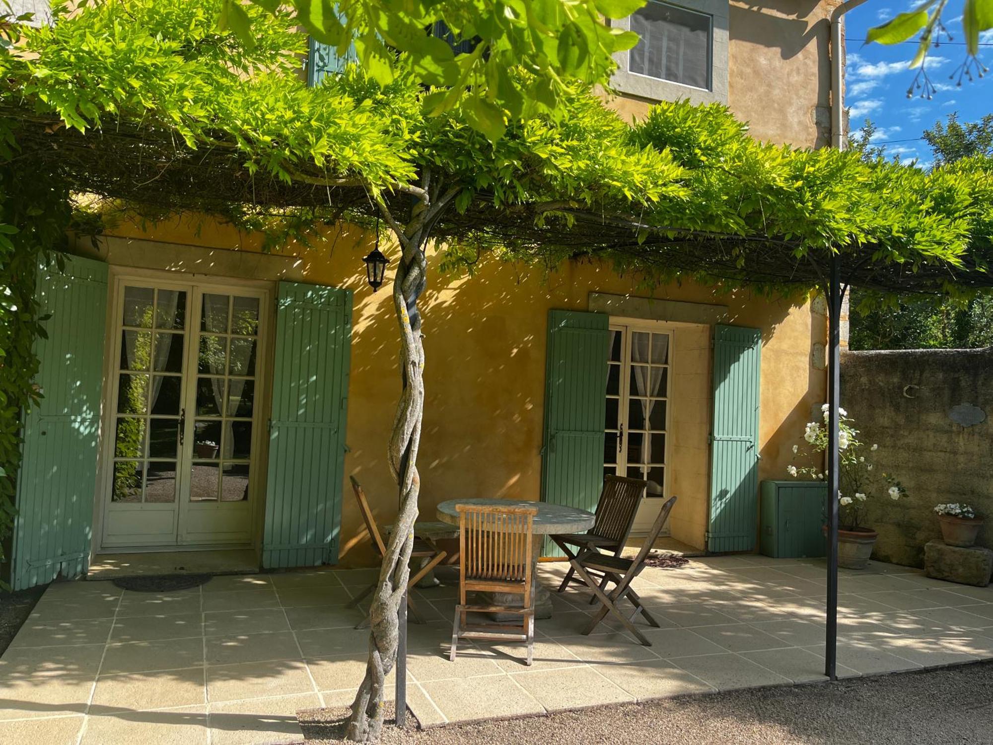 Le Mas De Trevouse Saint-Saturnin-les-Avignon Exterior photo