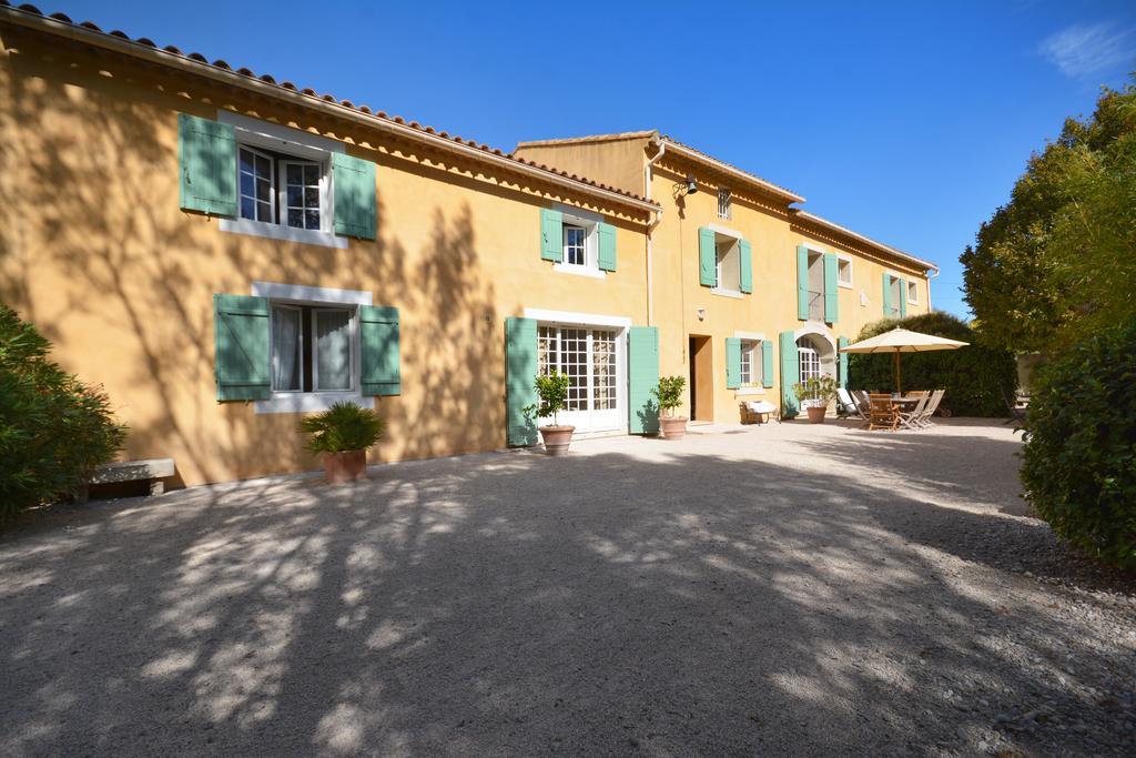 Le Mas De Trevouse Saint-Saturnin-les-Avignon Exterior photo